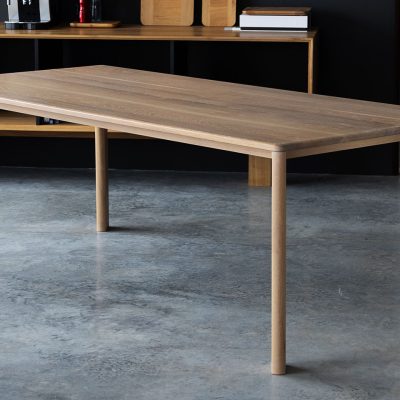 TI180–jedalensky–stol–ikonik–dub–prirodna–produkt–main_realproduct_1